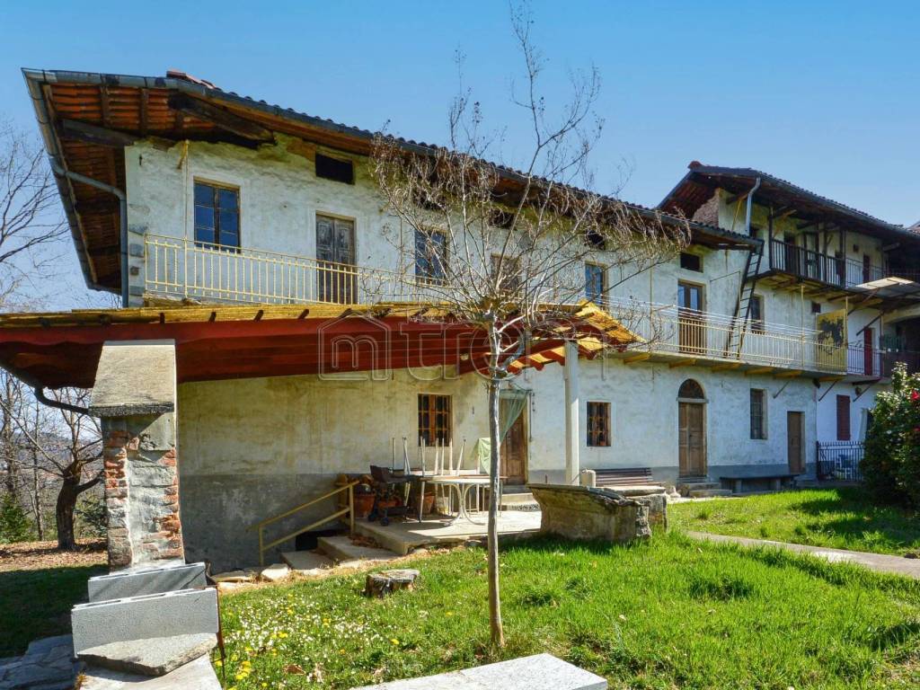 Rustico / casale a Ronco biellese in via Castello 24 - Foto 2