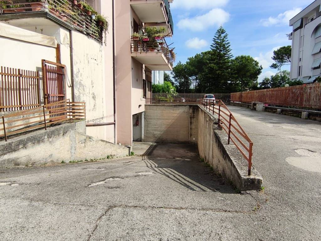 Box / garage a Aversa in Via Torrebianca, 47 - Foto 5