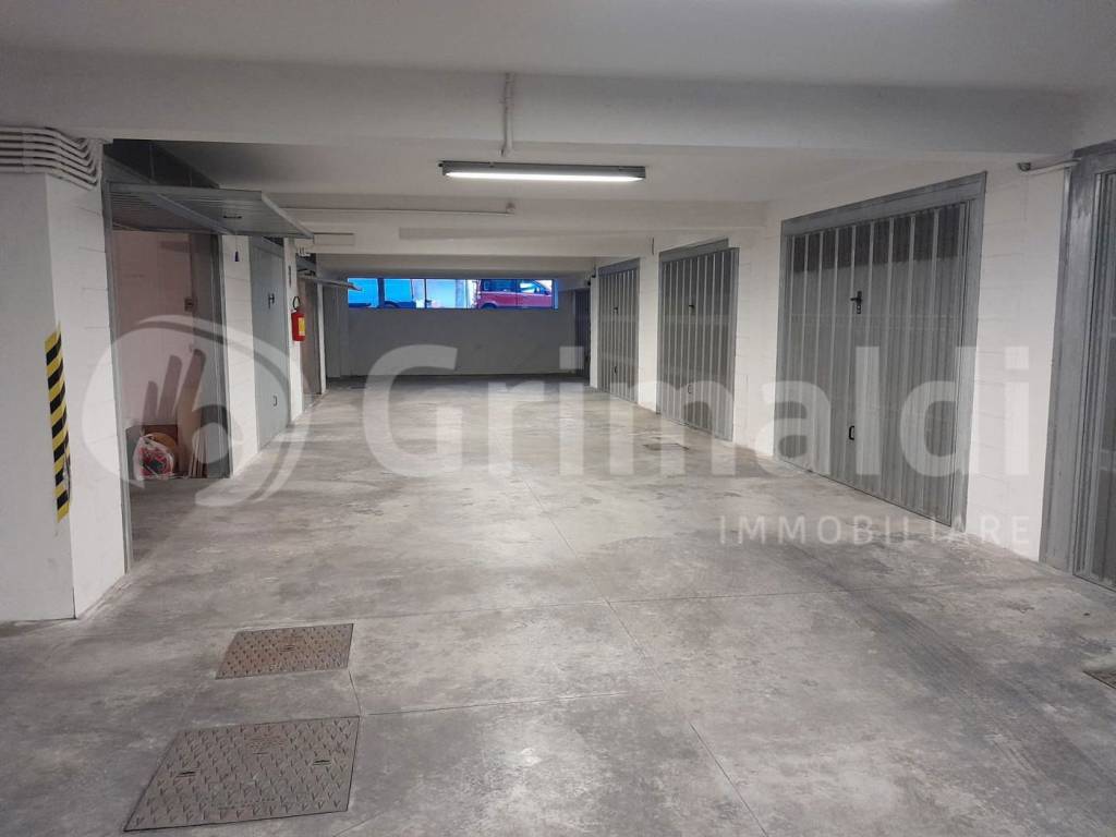Box / garage a Benevento in Via Leonardo Bianchi - Foto 2