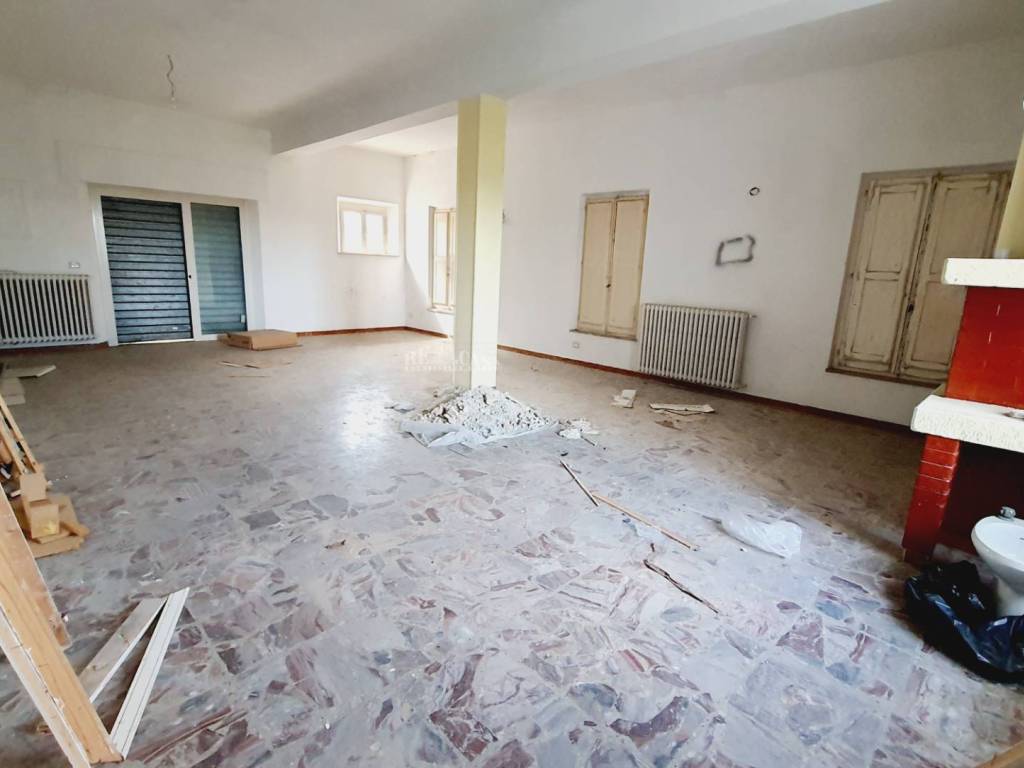 Casa indipendente a Monsampolo del tronto in Viale Alcide De gasperi - Foto 2