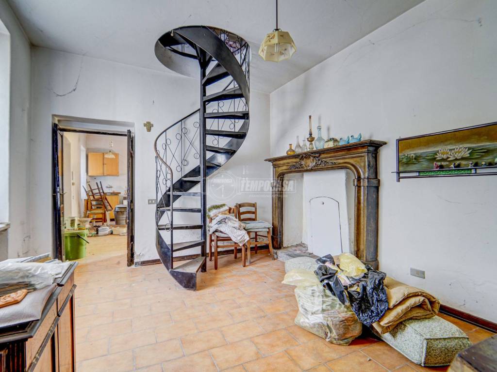 Appartamento a Brebbia in Via Piave, 25 - Foto 5