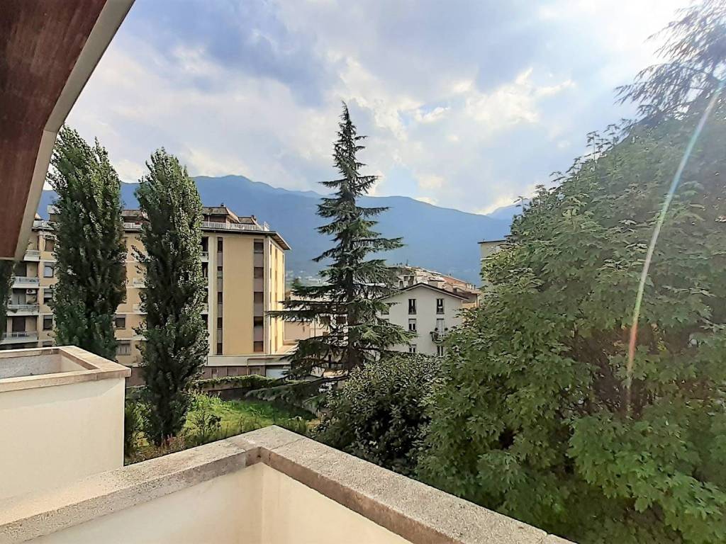 Appartamento a Sondrio in Lungomallero Luigi Cadorna, 33 - Foto 3