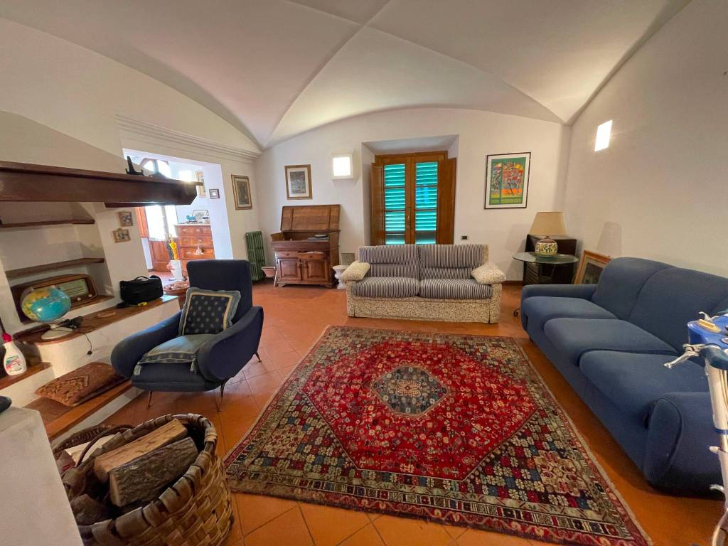 Casa indipendente a Pistoia in Via di San Biagio in Cascheri, 165 - Foto 2