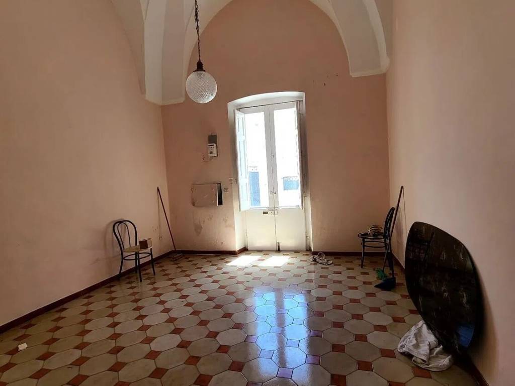 Appartamento a Manduria in Via Per Uggiano - Foto 3