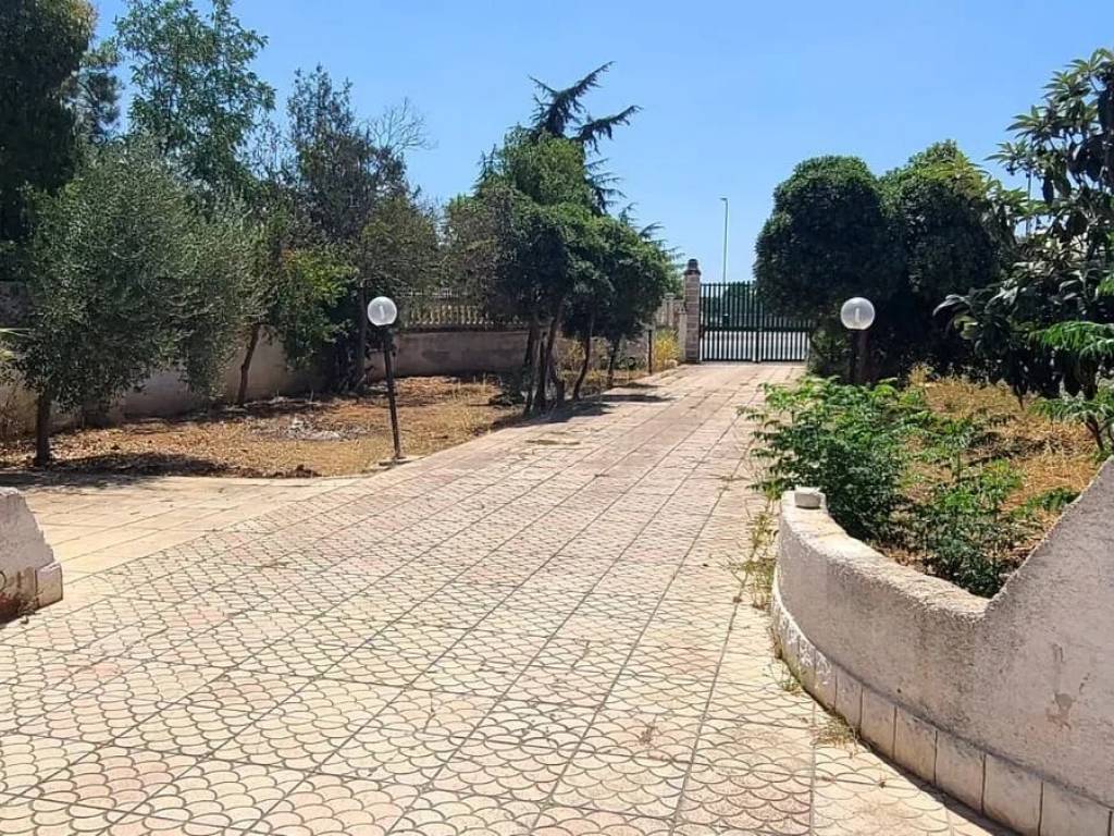 Villa a Manduria in Via per Maruggio - Foto 4
