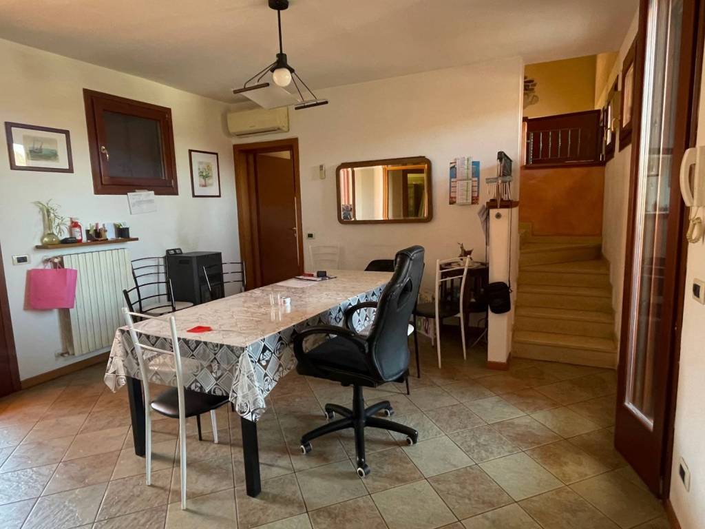 Casa indipendente a Porto mantovano in Via Marco Biagi, 46 - Foto 3