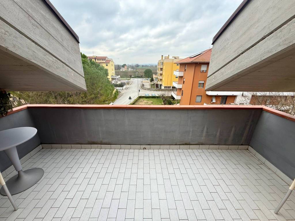 Appartamento a Montecassiano in Via Ugo La Malfa, 14 - Foto 3