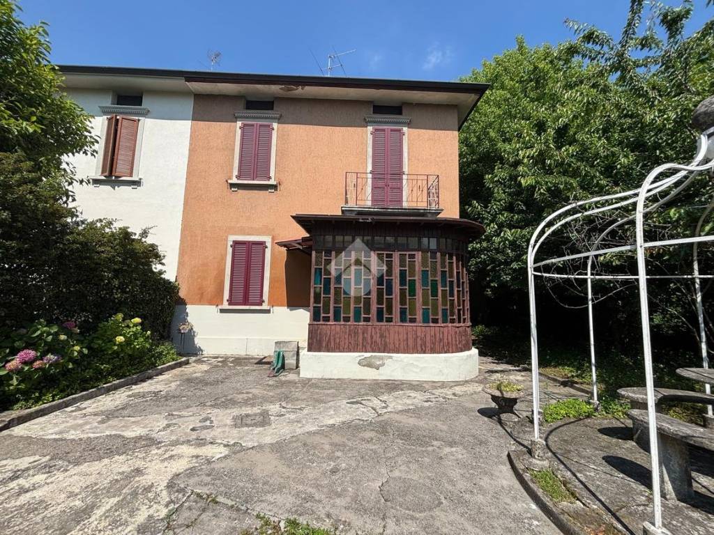 Villa a Bergamo in Via Gerosa, 19 - Foto 2