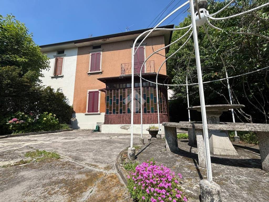 Villa a Bergamo in Via Gerosa, 19 - Foto 4