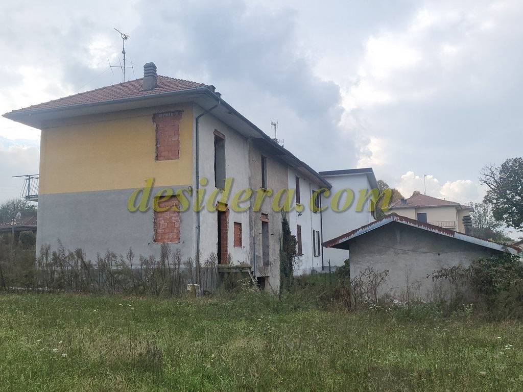 Rustico / casale a Castelletto sopra ticino in Via Beati, 108 - Foto 4