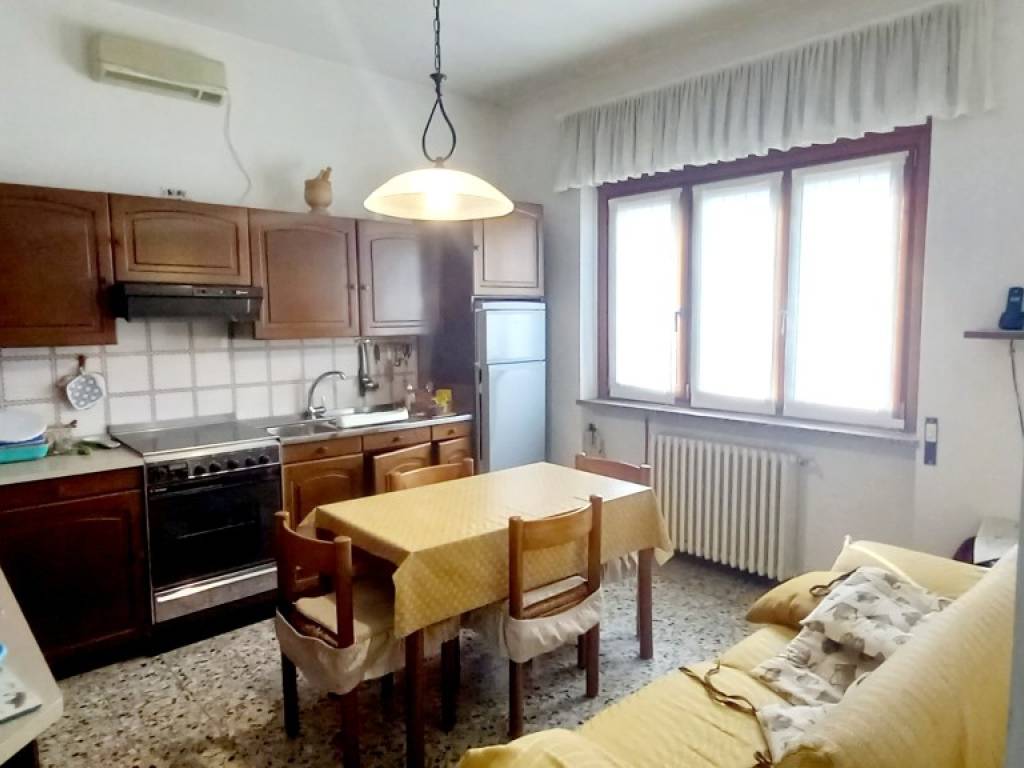 Villa a Cuveglio in Via Gioacchino Rossini, 8 - Foto 3