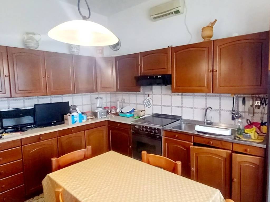 Villa a Cuveglio in Via Gioacchino Rossini, 8 - Foto 4