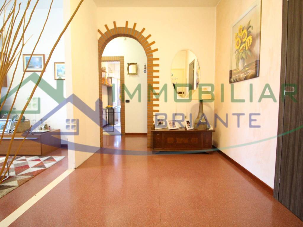 Appartamento a Cardano al campo in Via Crenna - Foto 2