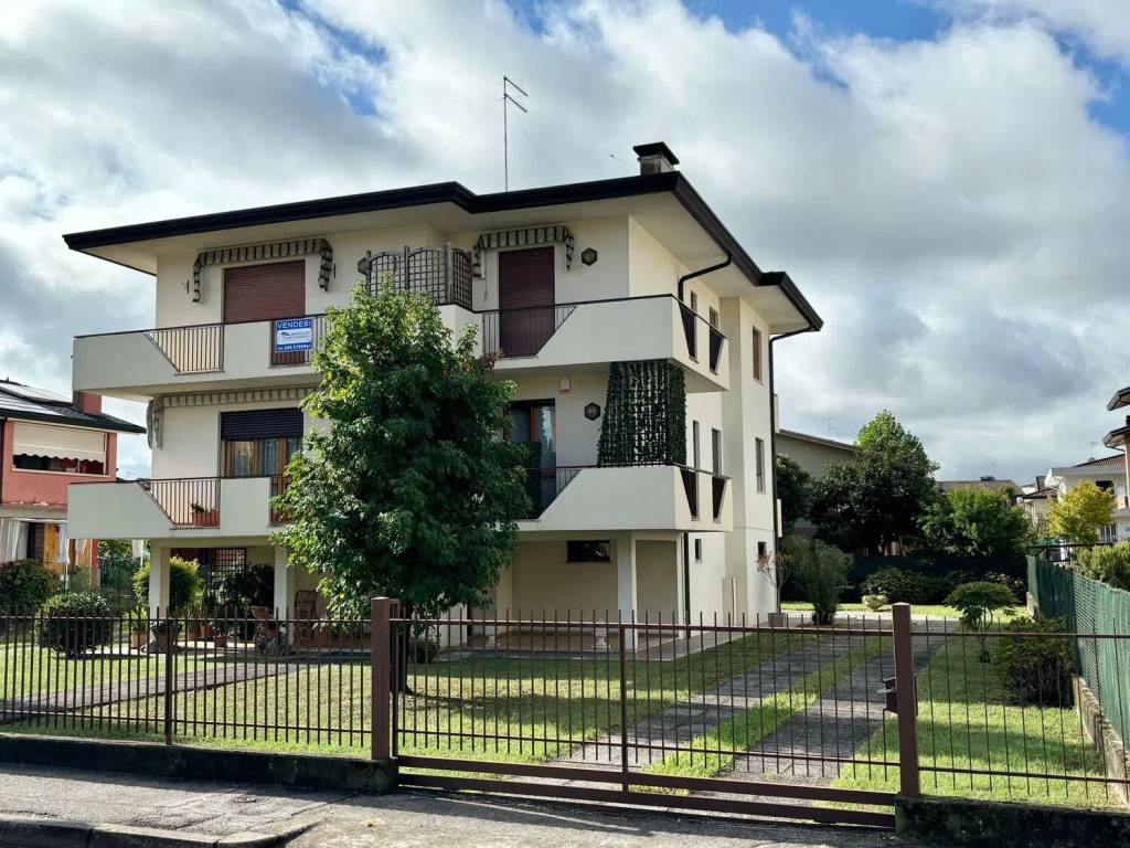 Appartamento a Camposampiero in Via Vivaldi, 2 - Foto 4