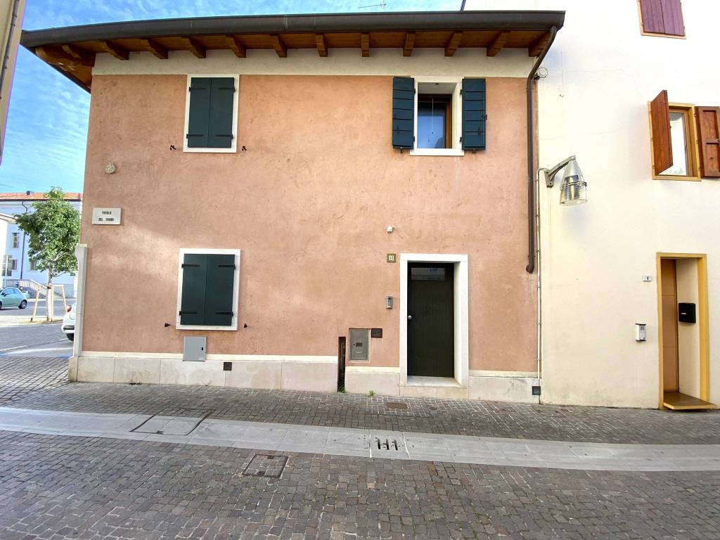 Palazzo / stabile a Pordenone - Foto 3
