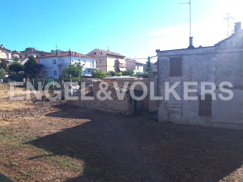 Villa a Civitanova marche in Via Silvio Pellico - Foto 2