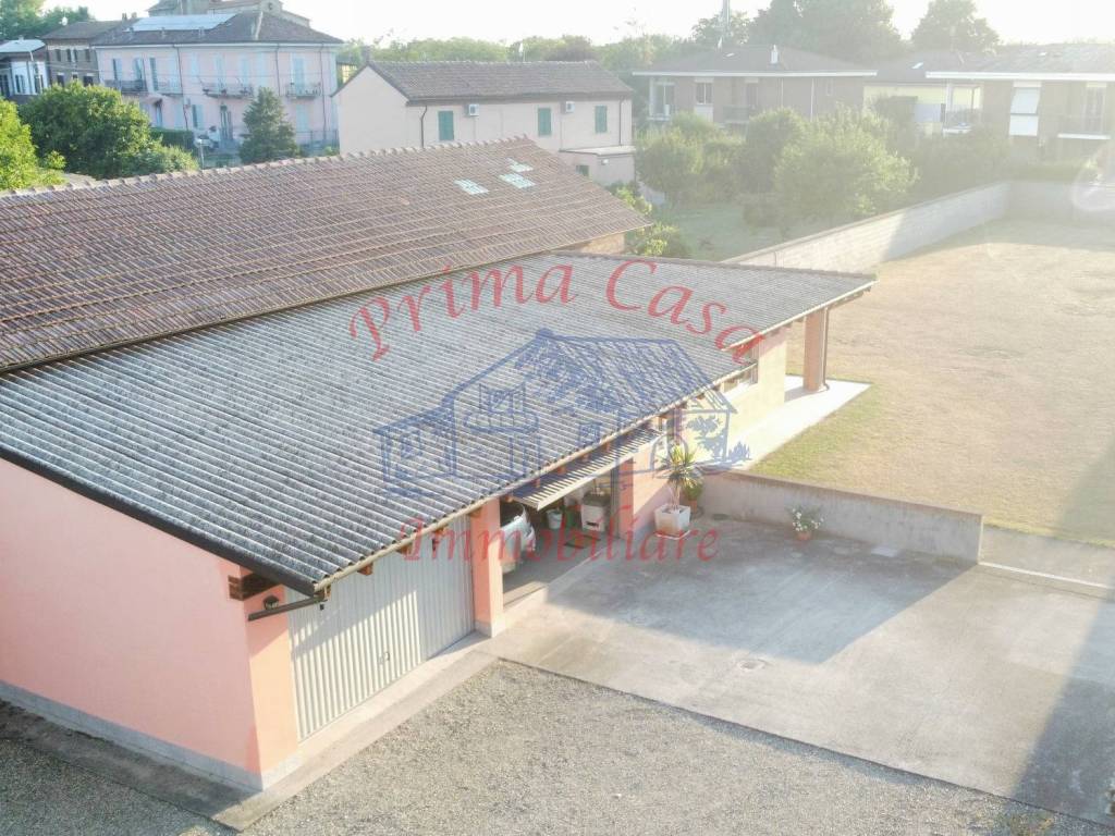 Box / garage a Alessandria in Strada Acqui, 168 - Foto 2