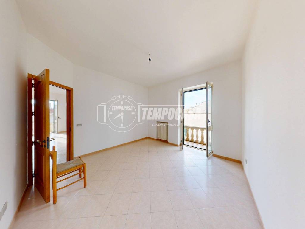 Appartamento a Scorrano in Via Monte Grappa 131 - Foto 2