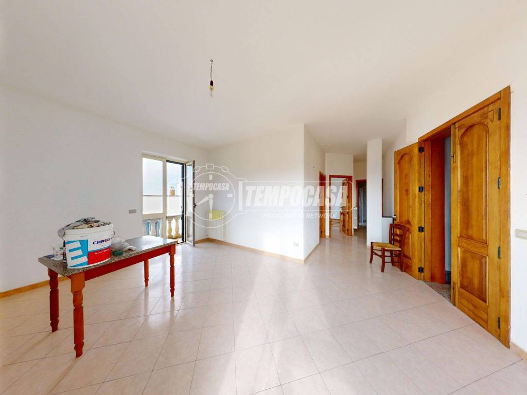 Appartamento a Scorrano in Via Monte Grappa 131 - Foto 5