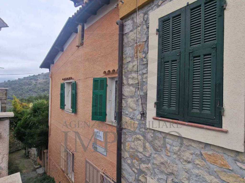 Villa a Ventimiglia in Via delle Ginestre, 32 - Foto 2