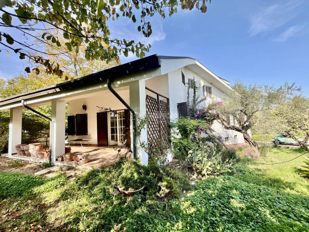 Villa a Spoltore in Via Pescarina, 33 - Foto 2
