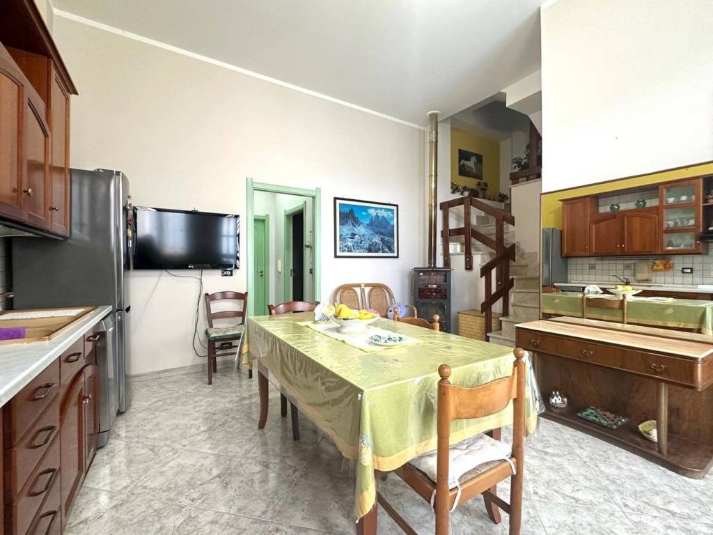 Casa indipendente a Avola in via corrado caldarella, 34 - Foto 3