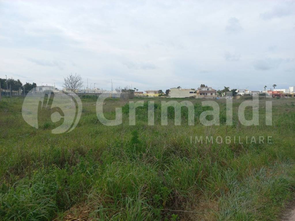 Terreno a Ugento in Via E. Petrella, 1 - Foto 4