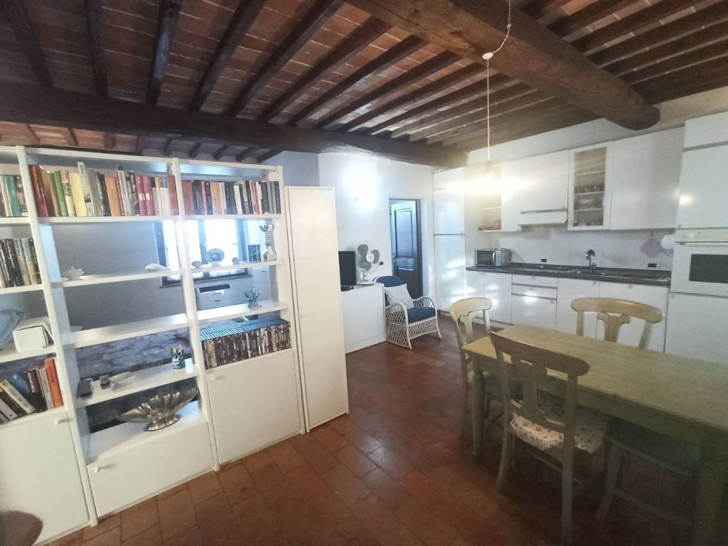 Rustico / casale a Castiglione del lago in Via Roma - Foto 4