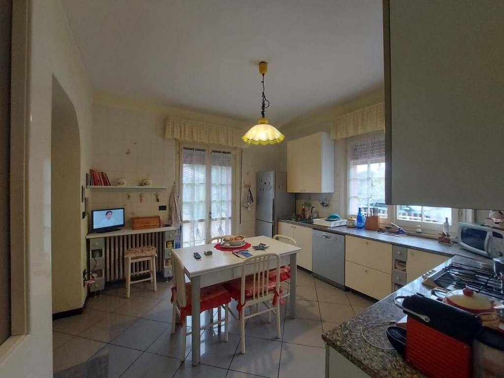 Casa indipendente a Riccione in Viale Gabriele D'Annunzio, 150 - Foto 3