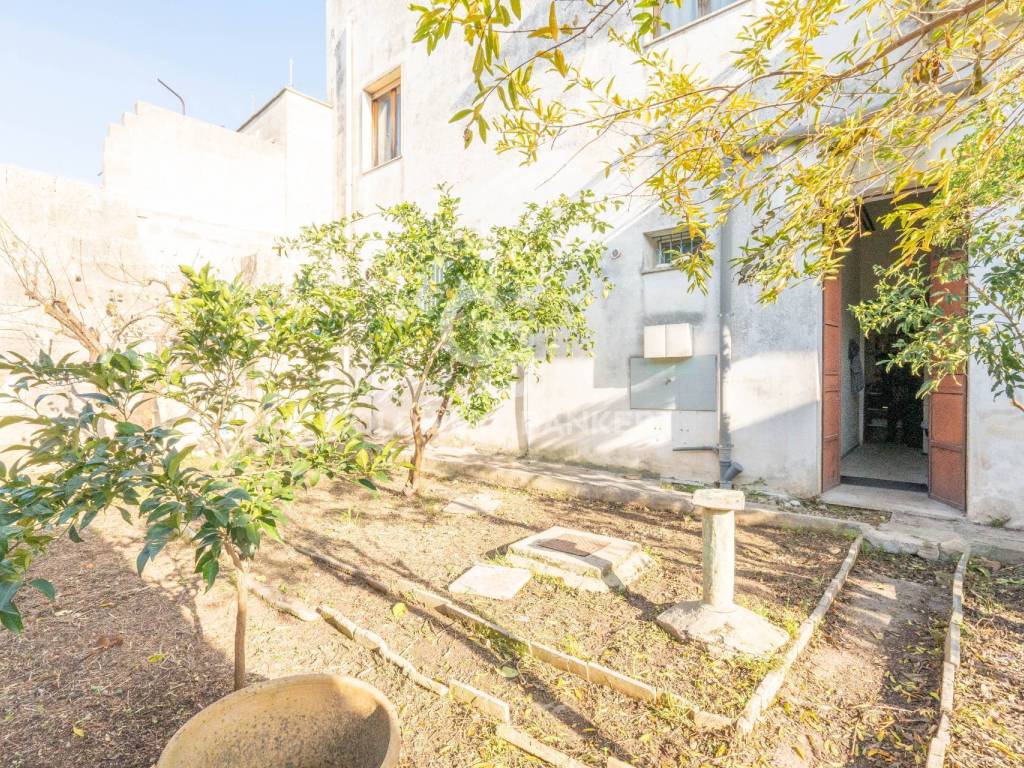 Casa indipendente a Martano in Via Salvatore Trinchese, 13 - Foto 5