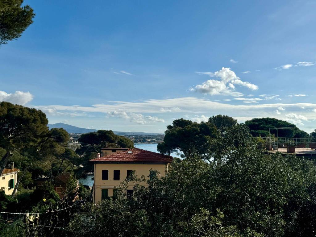 Villa a Rosignano marittimo in Via Livorno, 13 - Foto 3