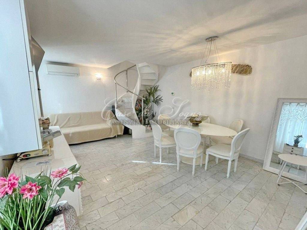 Casa indipendente a Forte dei marmi in Via Salvador Allende - Foto 2