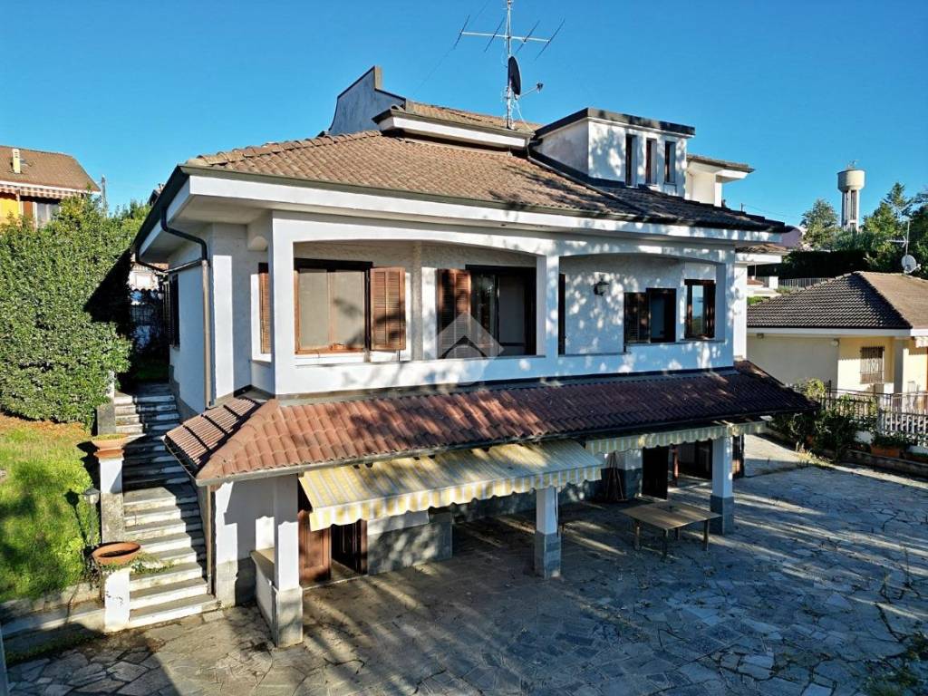 Villa a Bra in STRADA PENNACCINI - Foto 2