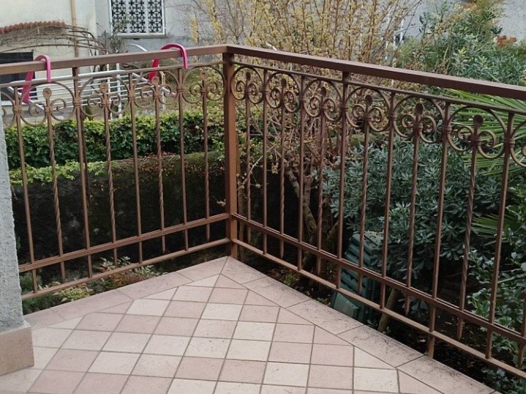 Casa indipendente a Abbadia lariana in Via A. Stoppani - Foto 5