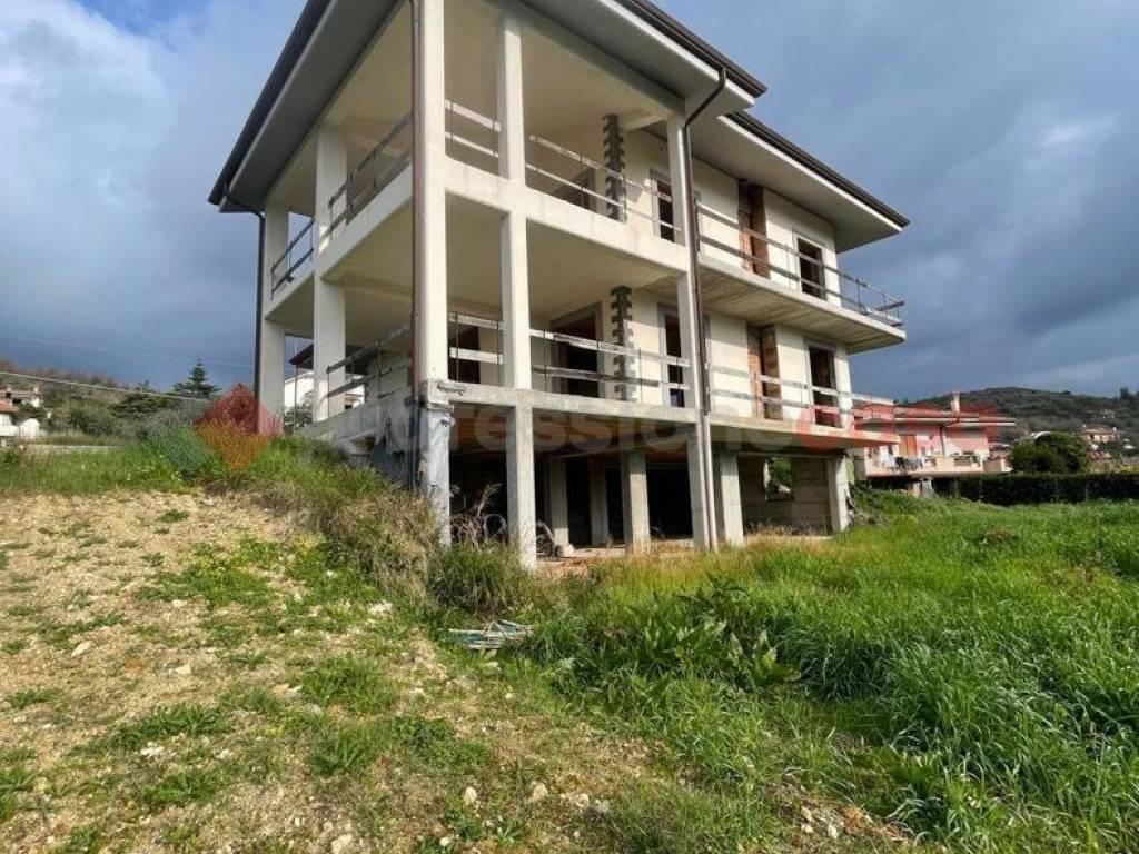 Villa a Minturno in Via Per Minturno, 8 - Foto 4