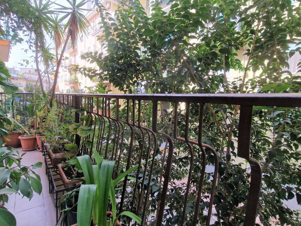 Appartamento a Salerno in Via Salvatore Calenda, 38 - Foto 2