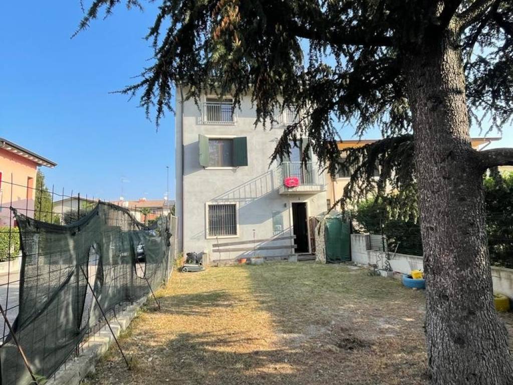 Villa a Villafranca di verona in Via Antonio Gramsci - Foto 2