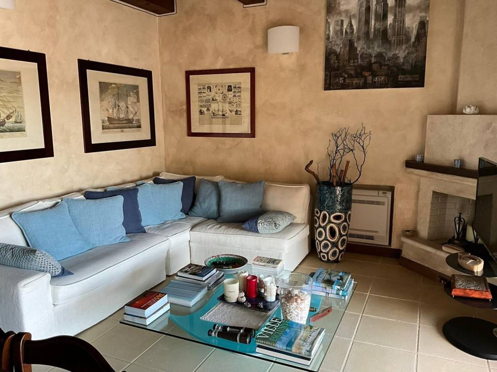 Villa a Loiri porto san paolo in Via Cala Finanza - Foto 4
