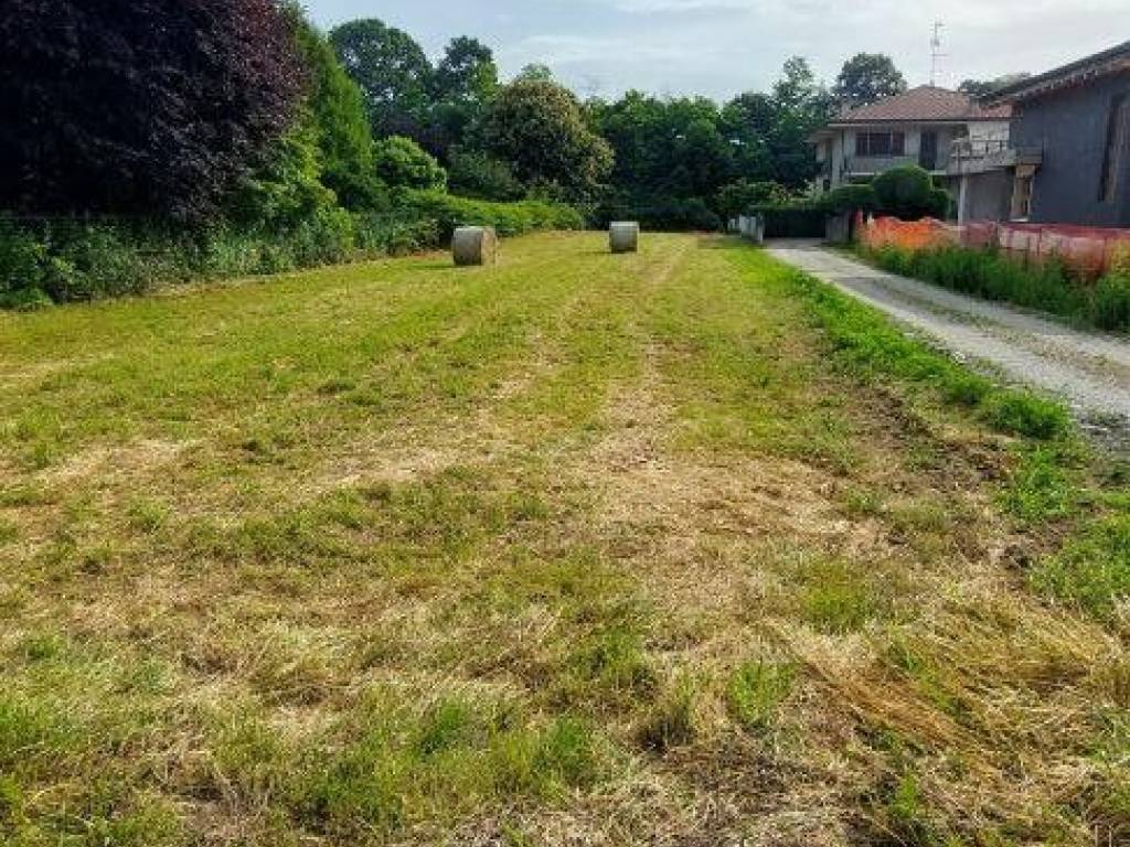 Terreno a Borgomanero in Via Giuseppe Verdi - Foto 4