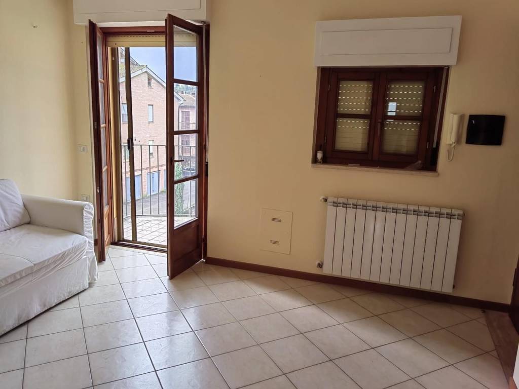 Appartamento a Castelnuovo berardenga in Via Vittorio Alfieri - Foto 2
