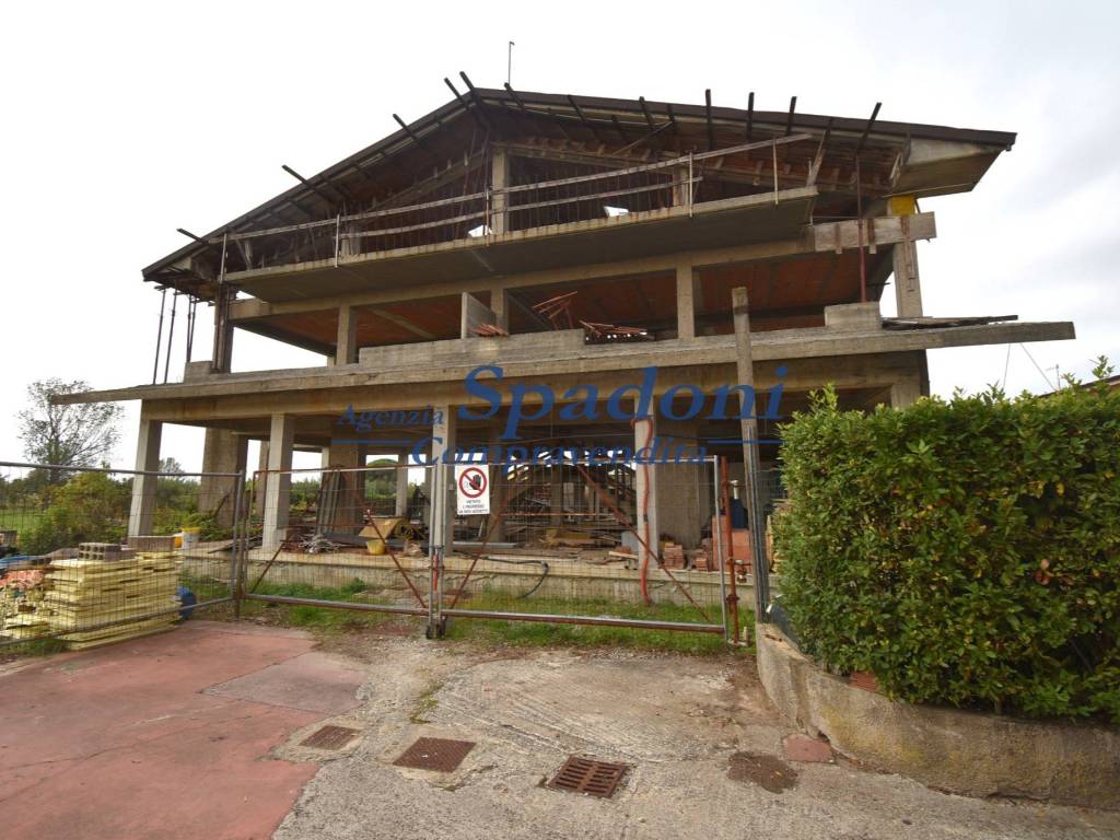 Villa a Monsummano terme in Via Jurij Gagarin - Foto 2
