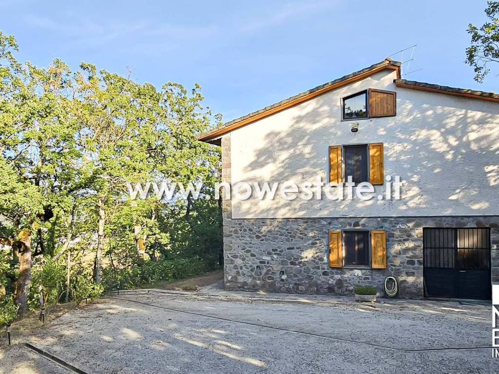 Villa a Caprese michelangelo in Via Ca' di Francia - Foto 3