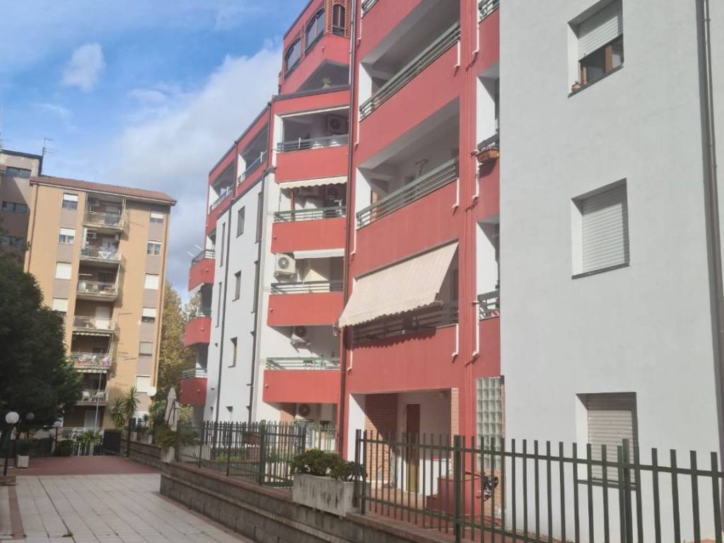 Appartamento a Cosenza in Via Carmine Tripodi - Foto 2
