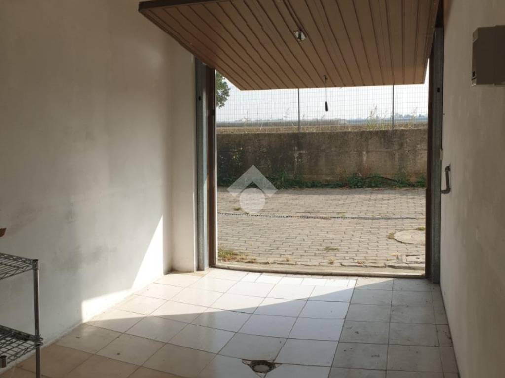 Box / garage a Castelfranco emilia in Via Confalonieri, 21 - Foto 3