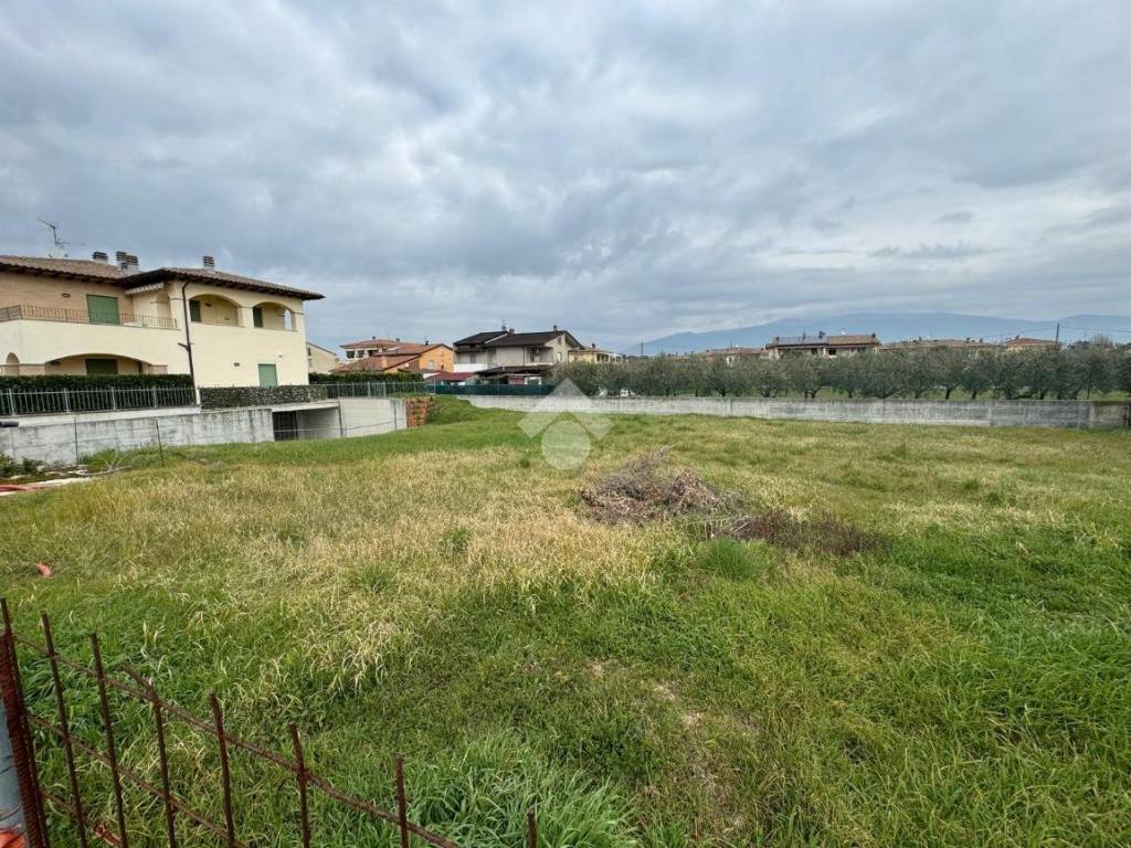 Terreno a Cannara in Via Pintor Giaime - Foto 5