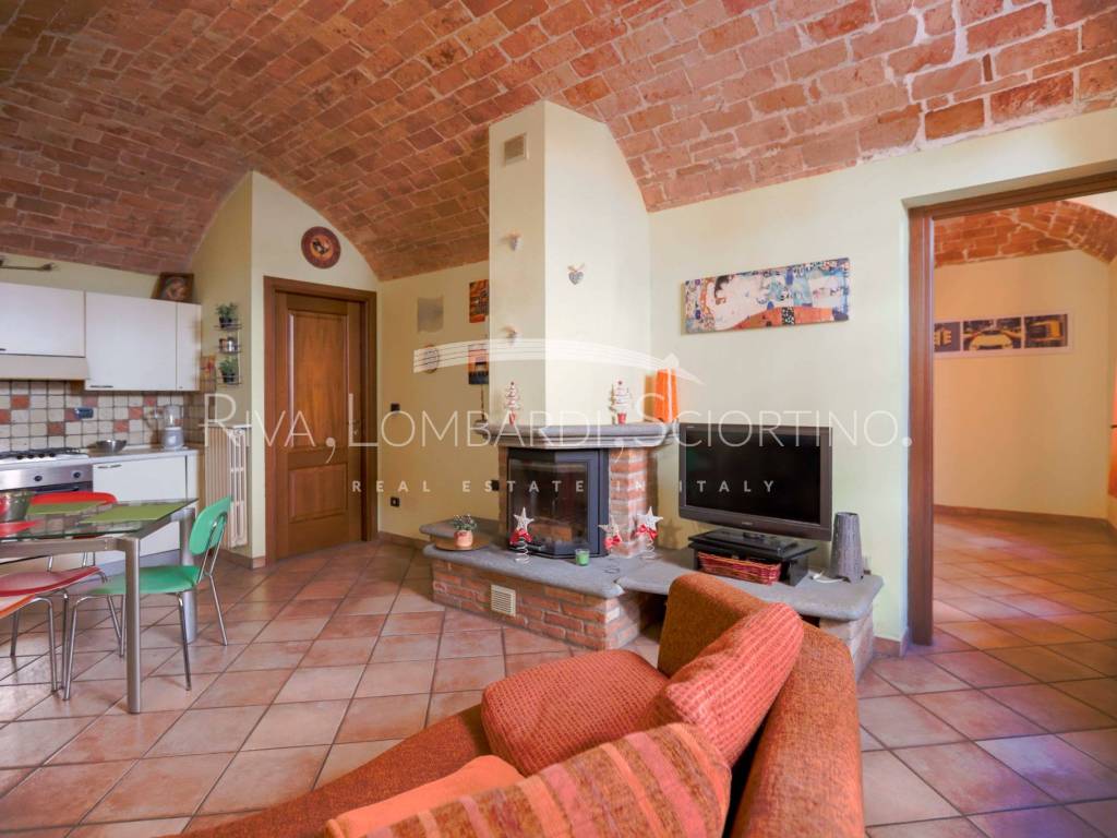 Appartamento a Asti in Via Angelo Brofferio, 153 - Foto 2