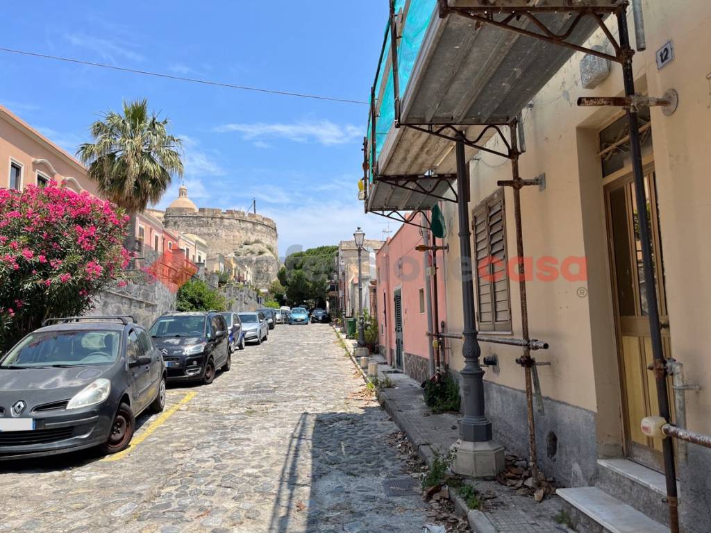 Casa indipendente a Milazzo in Via Montecastro, 12 - Foto 2