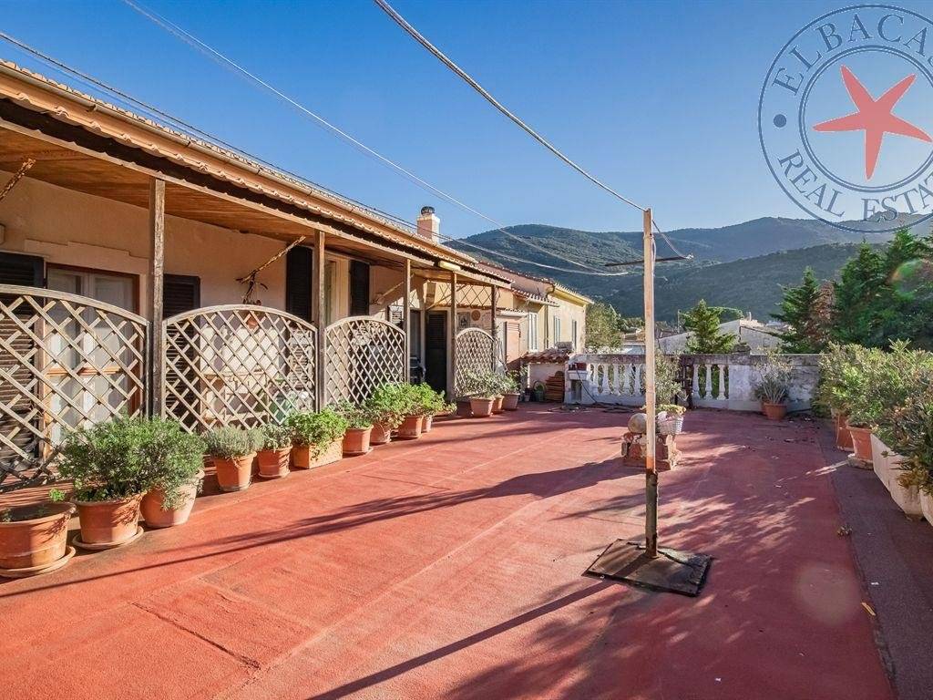 Casa indipendente a Marciana marina in Via Giuseppe Garibaldi - Foto 2
