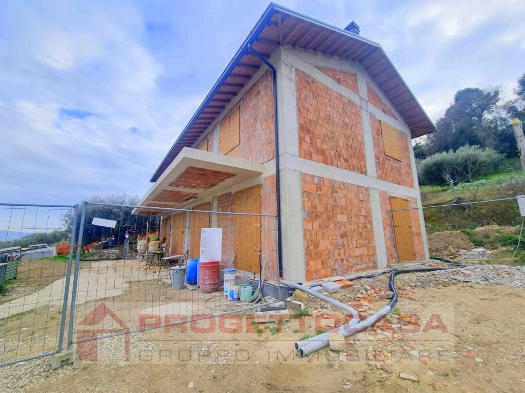 Casa indipendente a Colli del tronto - Foto 2