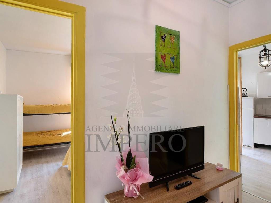 Appartamento a Ventimiglia in Via Milite Ignoto , 17 - Foto 2